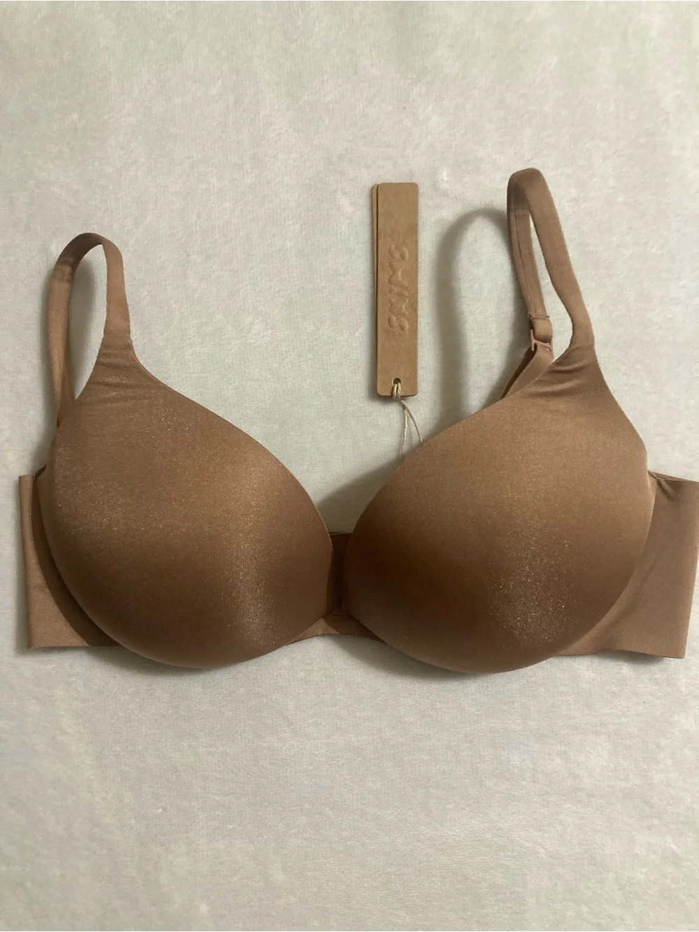 SKIMS Ultimate Plunge Push Up Bra - Picture 2 of 5